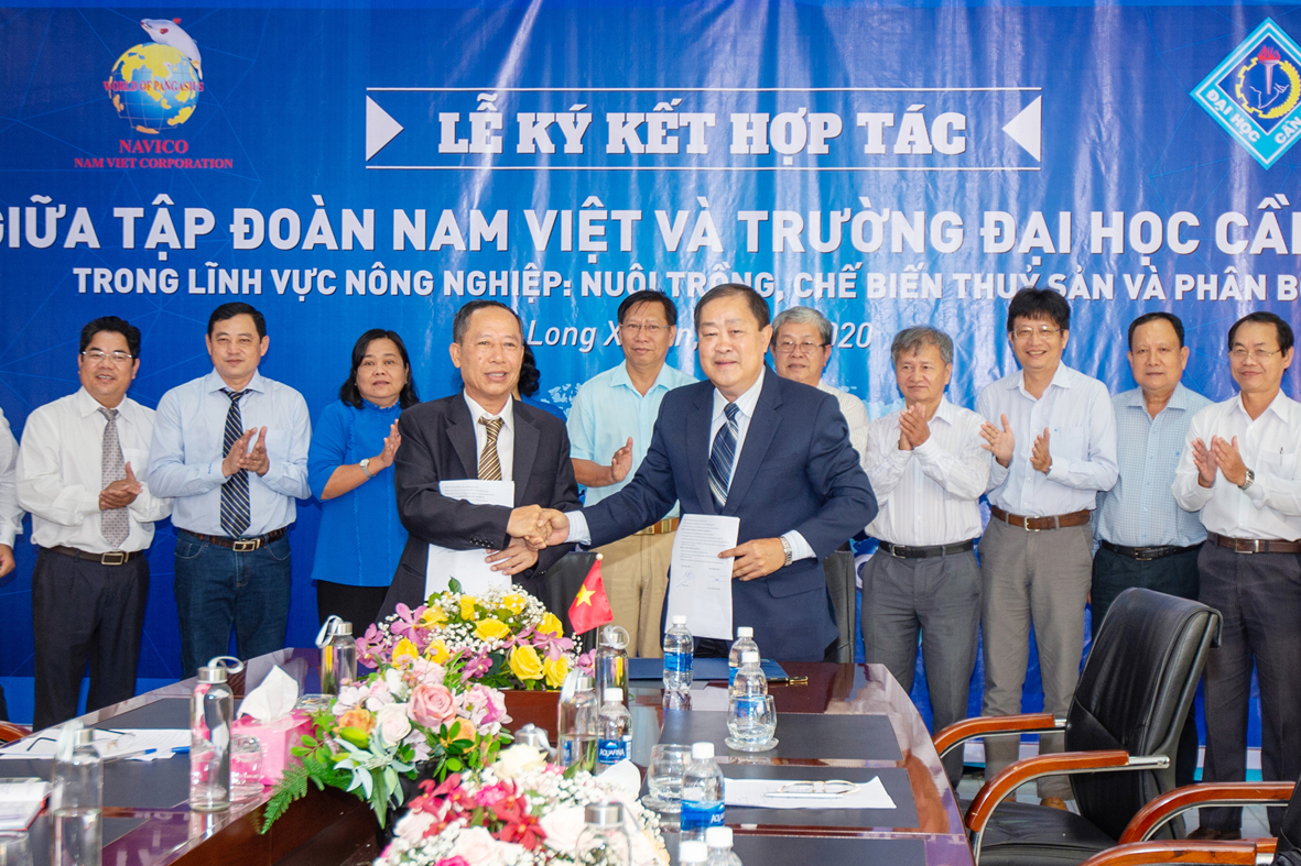 LỄ KÝ KẾT HỢP TÁC GIỮA TẬP ĐOÀN NAM VIỆT VÀ TRƯỜNG ĐẠI HỌC CẦN THƠ, CÔNG TY TNHH MTV ĐT & PT NN HÀ NỘI – XN BẮC HÀ